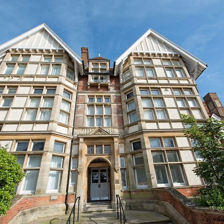 Yarrow Hotel Бродстейрс Экстерьер фото