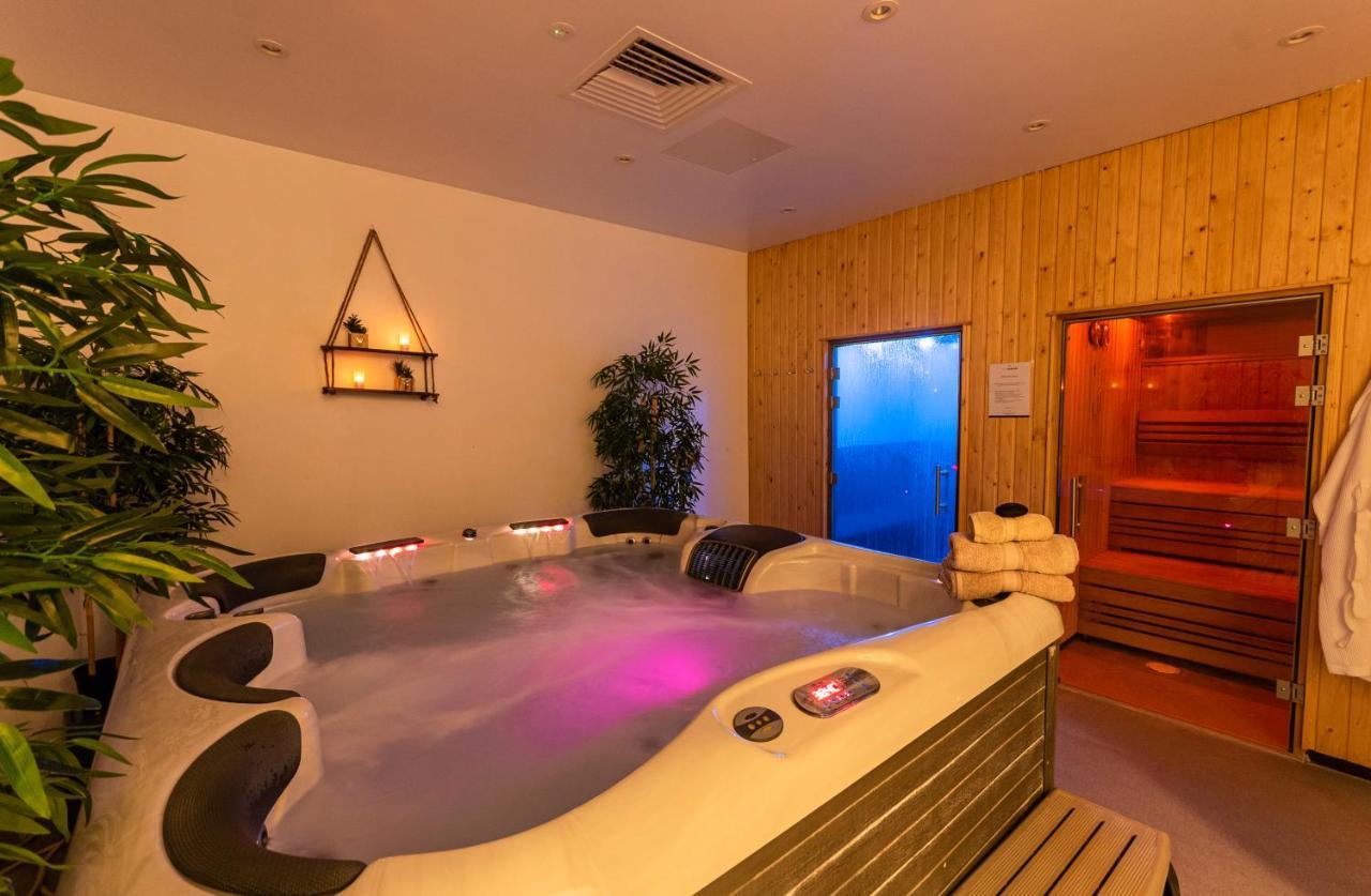 Yarrow Hotel Бродстейрс Экстерьер фото