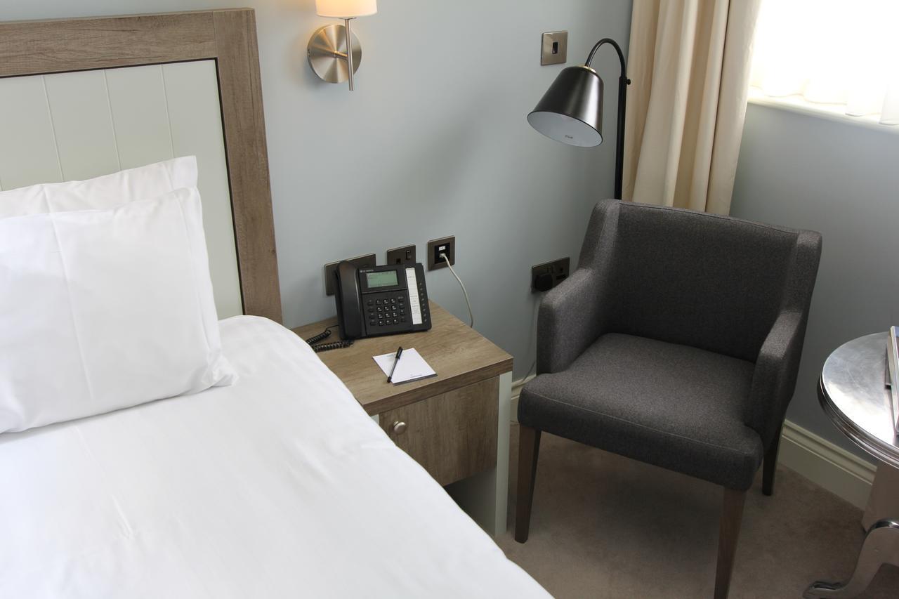 Yarrow Hotel Бродстейрс Экстерьер фото