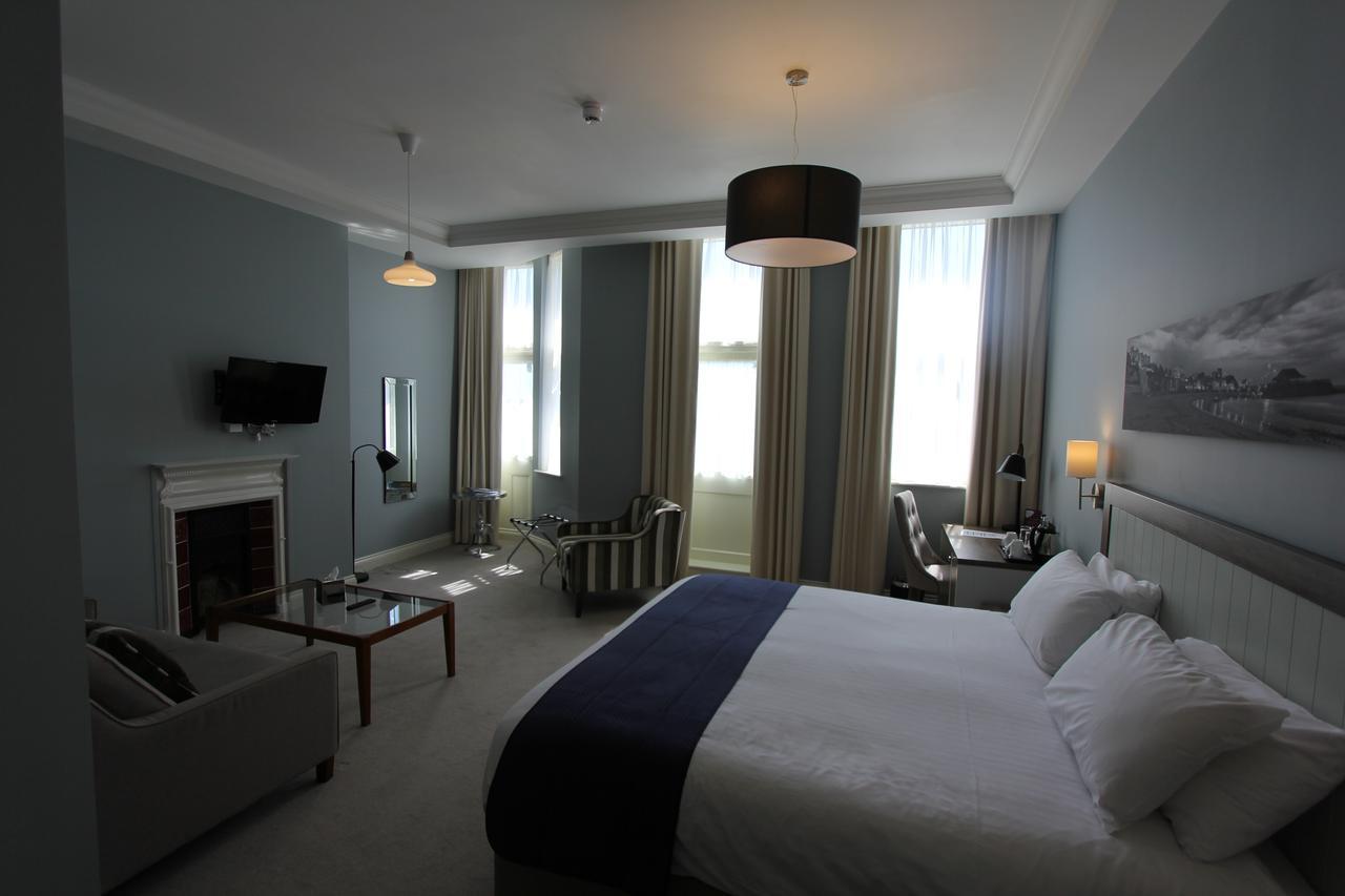Yarrow Hotel Бродстейрс Экстерьер фото